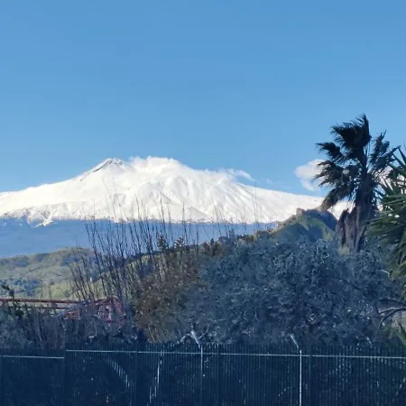 L'approdo Apartment *